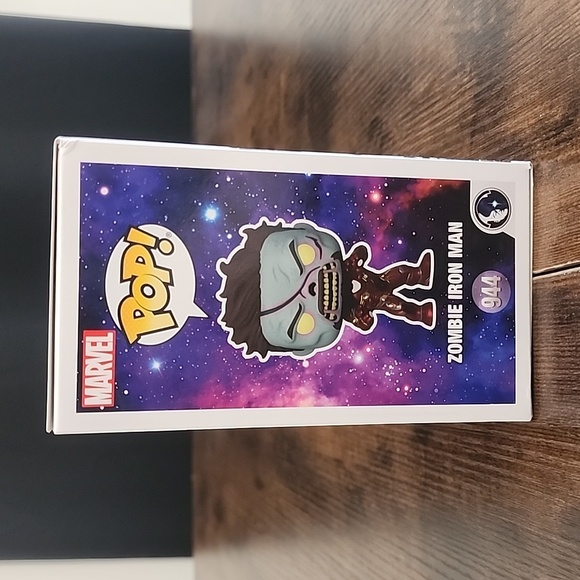 Funko Pop! What if ...? Zombie iron man #944 - Picture 4 of 6